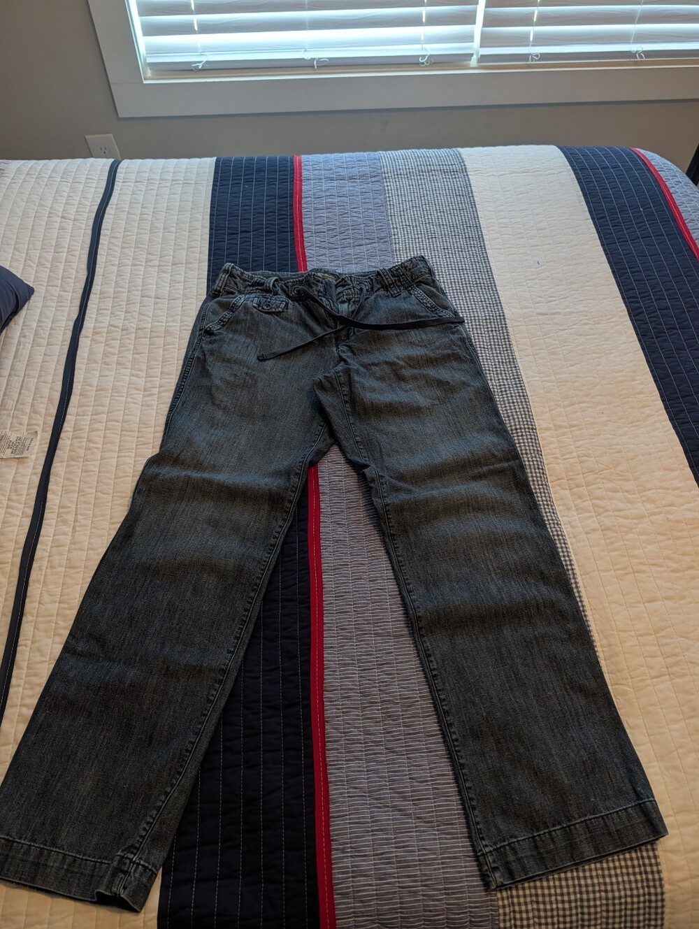 Ladies Eddie Bauer Tie Front Jeans Size 8